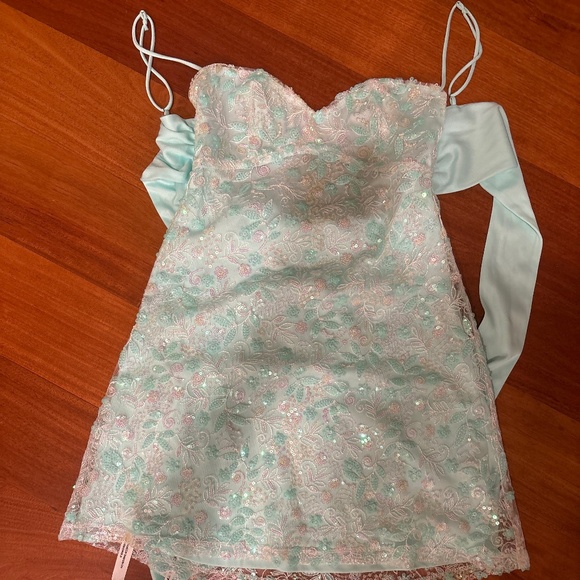 Lucy in the Sky: Sequin Embroidered Babydoll Dress in Seafoam - Picture 1 of 2
